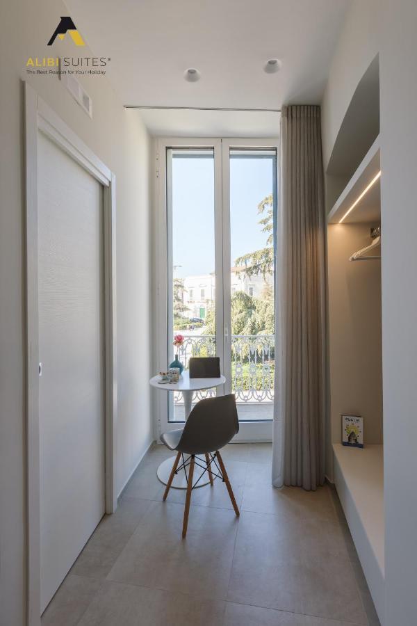 Alibi Suites Suite Museum: Gioiello Con Vista Sul Museo Archeologico Nazionale, Letto E Doccia Con Cromoterapia, Smart Tv, Wifi E A/C Ruvo di Puglia Esterno foto