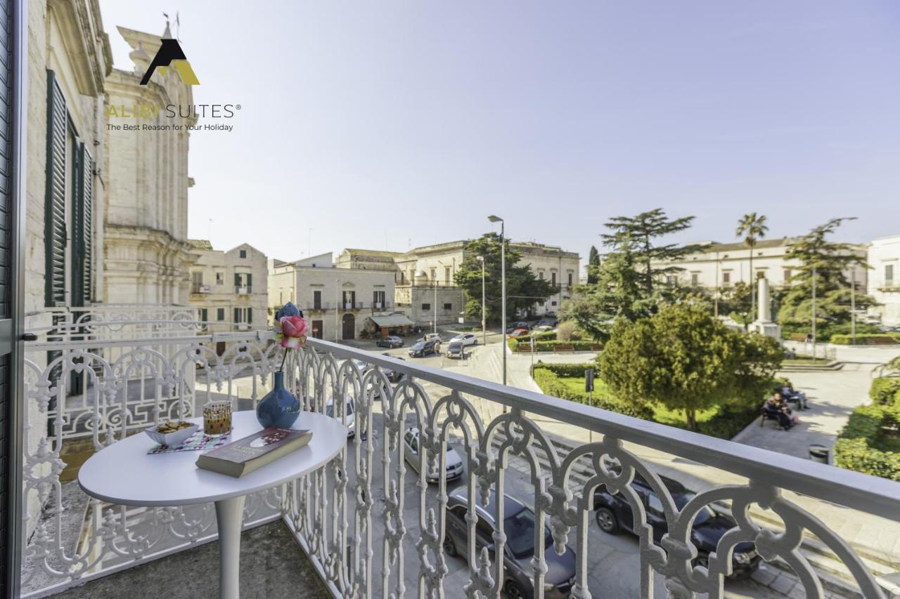 Alibi Suites Suite Museum: Gioiello Con Vista Sul Museo Archeologico Nazionale, Letto E Doccia Con Cromoterapia, Smart Tv, Wifi E A/C Ruvo di Puglia Esterno foto