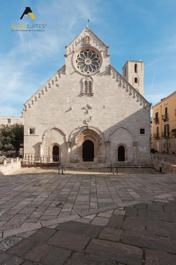 Alibi Suites Suite Museum: Gioiello Con Vista Sul Museo Archeologico Nazionale, Letto E Doccia Con Cromoterapia, Smart Tv, Wifi E A/C Ruvo di Puglia Esterno foto